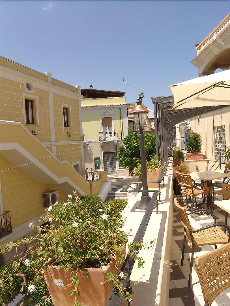 Palazzo Reginella Bovalino Marina Exterior foto