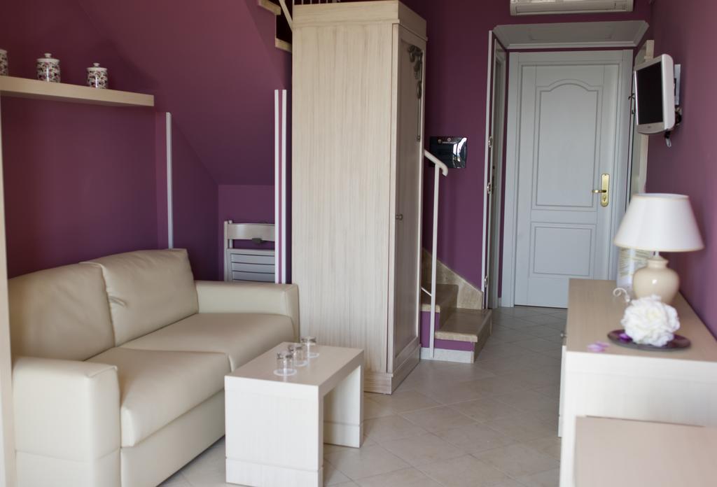 Palazzo Reginella Bovalino Marina Quarto foto