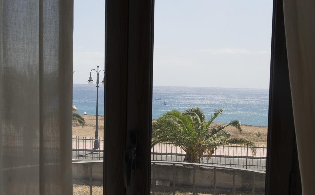 Palazzo Reginella Bovalino Marina Quarto foto