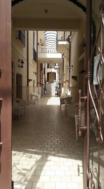 Palazzo Reginella Bovalino Marina Exterior foto